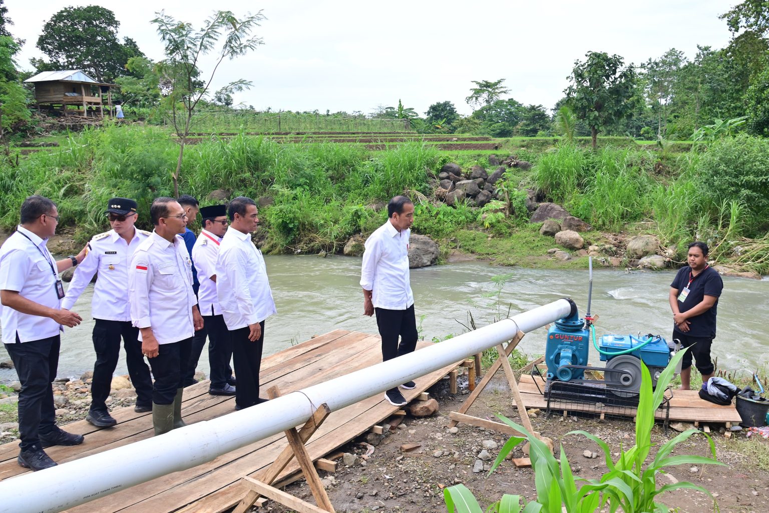 Tinjau Pompanisasi di Bantaeng, Presiden: Tingkatkan Produktivitas Pertanian dan Antisipasi Kekeringan