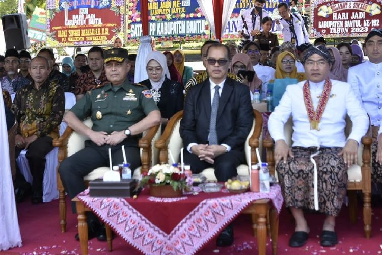 Bupati Bantaeng Terima Piagam Penghargaan Terbaik Kedua Tata Kelola Penyaluran DAK Fisik Sulsel